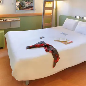 First Hotel Apt